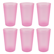 Close-up of the durable plastic material used in the plastic glass set.